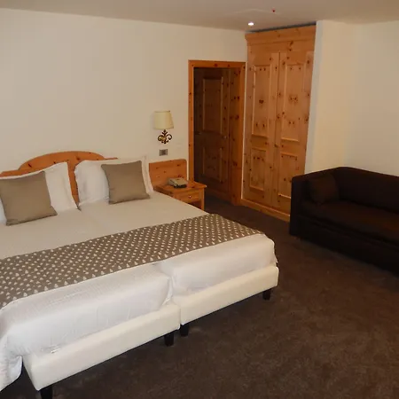 Schweizerhof Hotel Pontresina