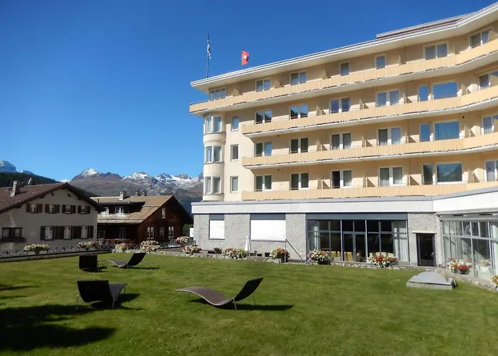 Отель Schweizerhof 3*