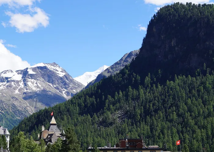 Hotel Schweizerhof 3*